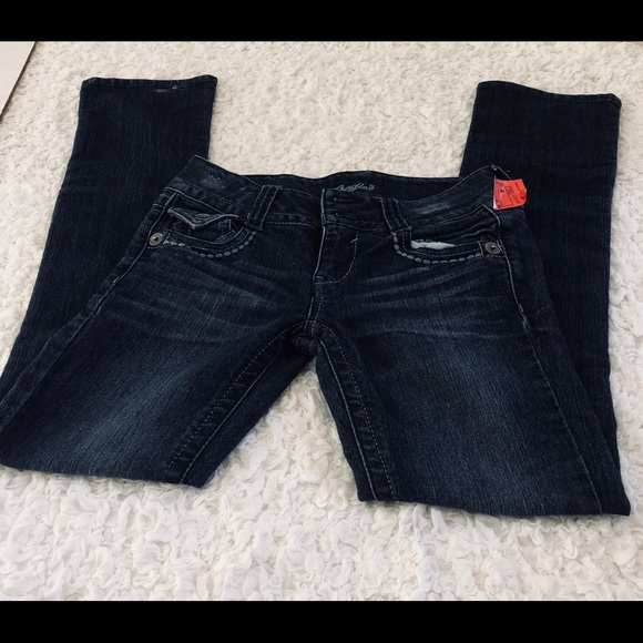 CANDIE’S JEANS - Picture 3 of 4